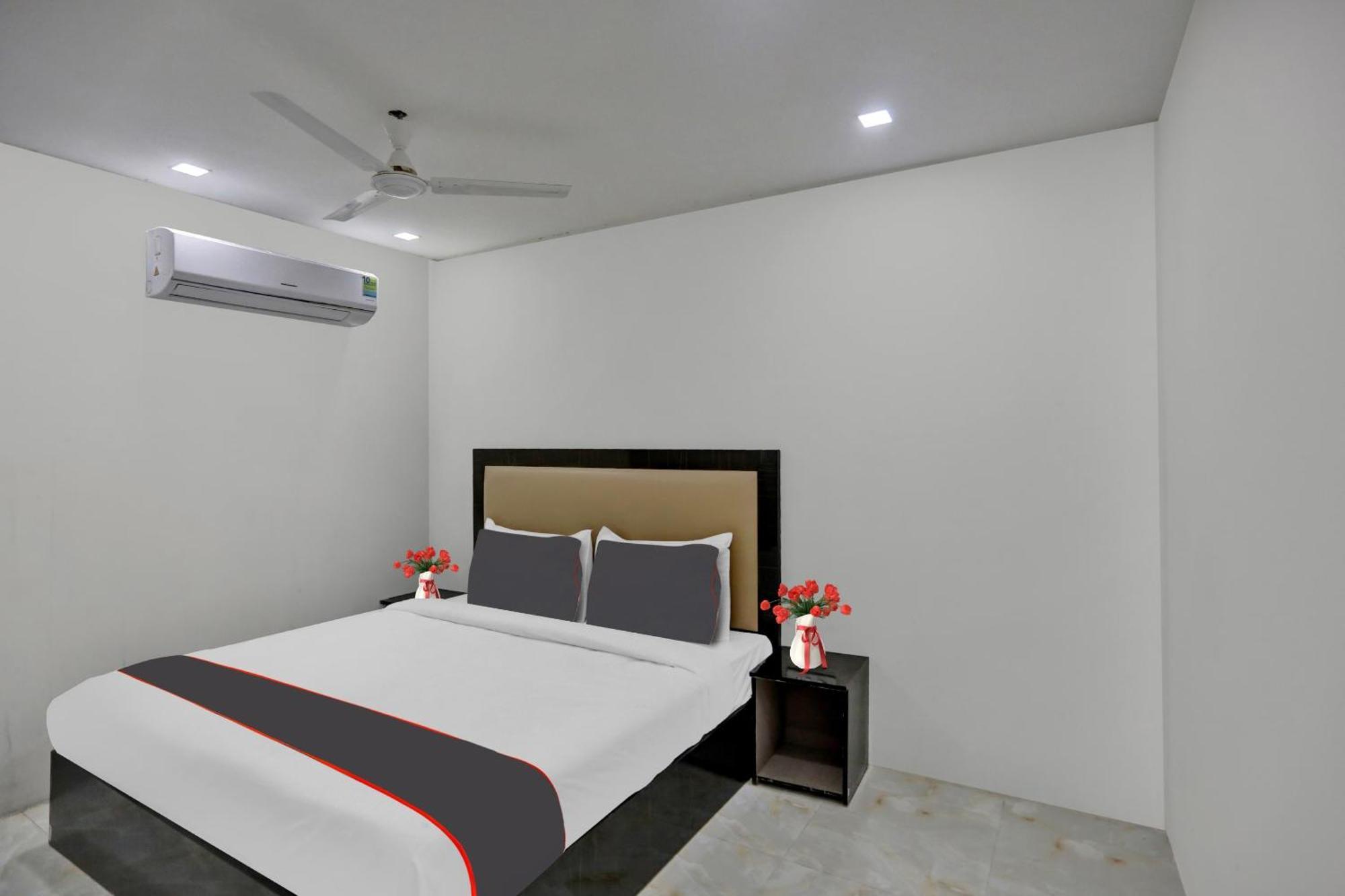 Super Townhouse The Arrow Near Lotus Temple Hotel Ню Делхи Екстериор снимка