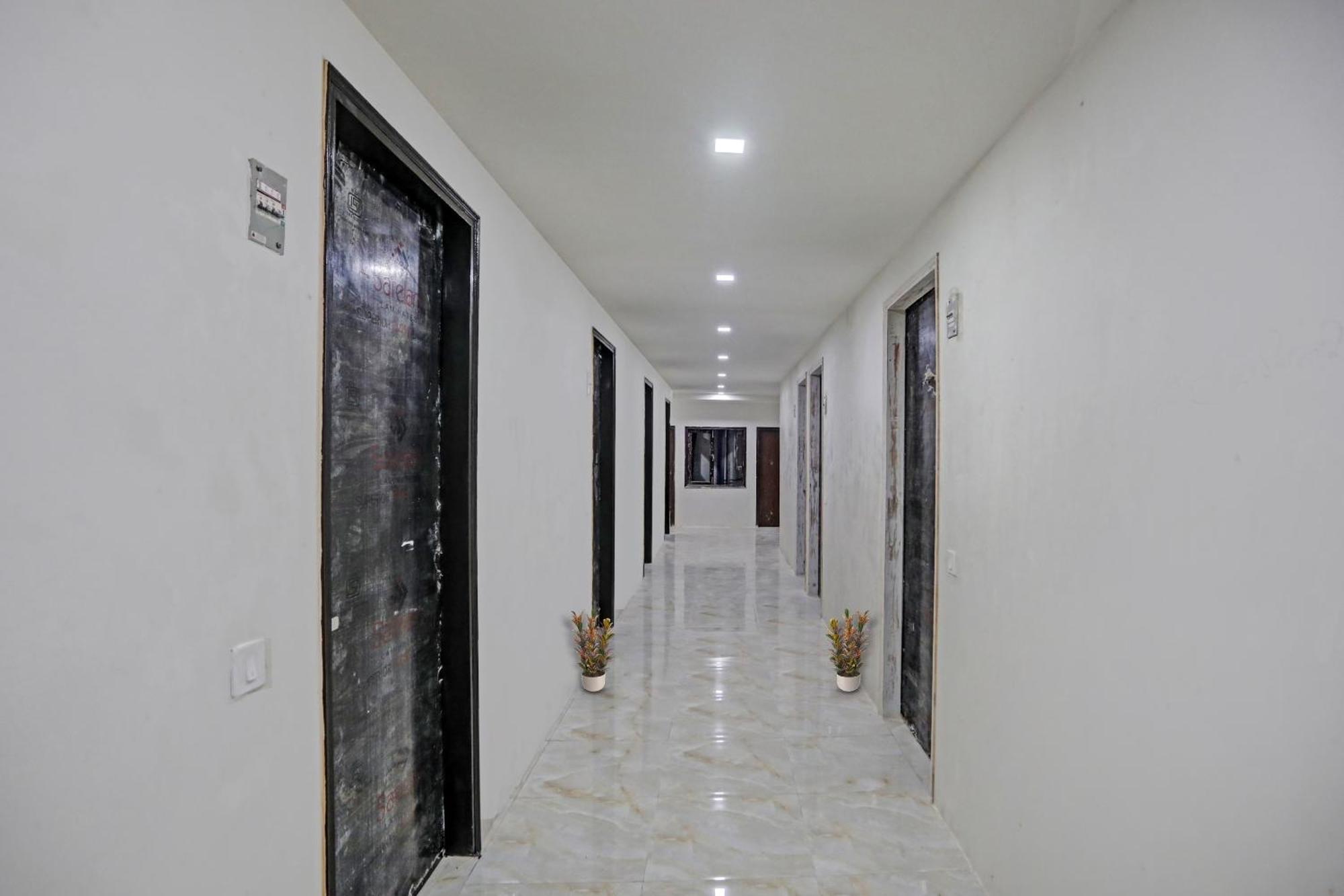 Super Townhouse The Arrow Near Lotus Temple Hotel Ню Делхи Екстериор снимка